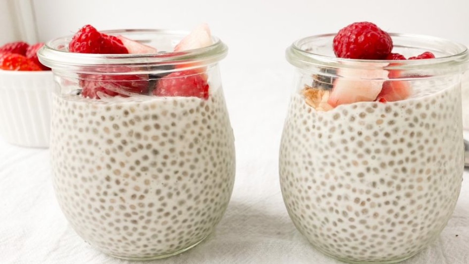 Chia seed berry pudding